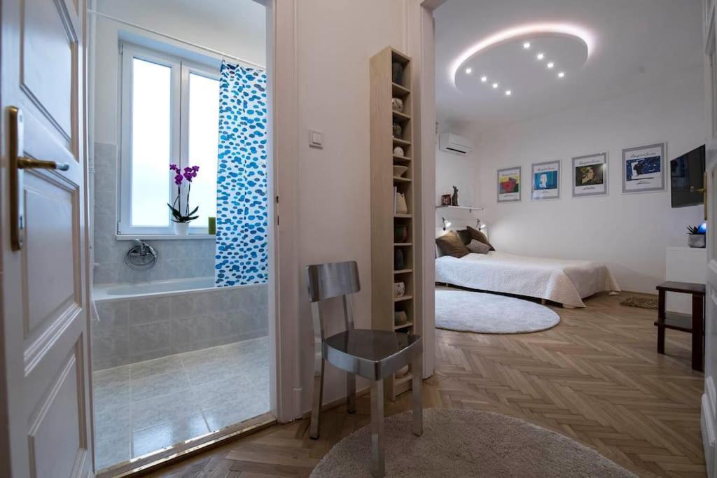 Gorgeous Flat Right Near The City Center Budapest Kültér fotó